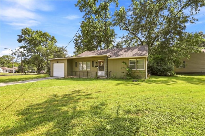 7400 Lamar Ave, Overland Park, KS 66204