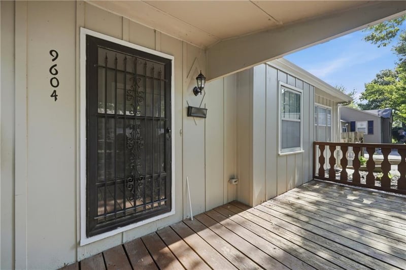9604 67th Ter, Raytown, MO 64133