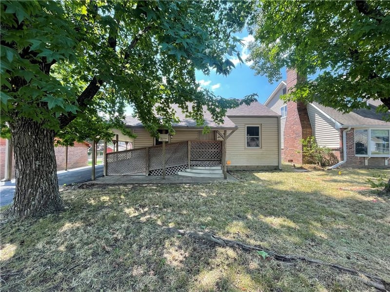 1311 1st St, Coffeyville, KS 67337