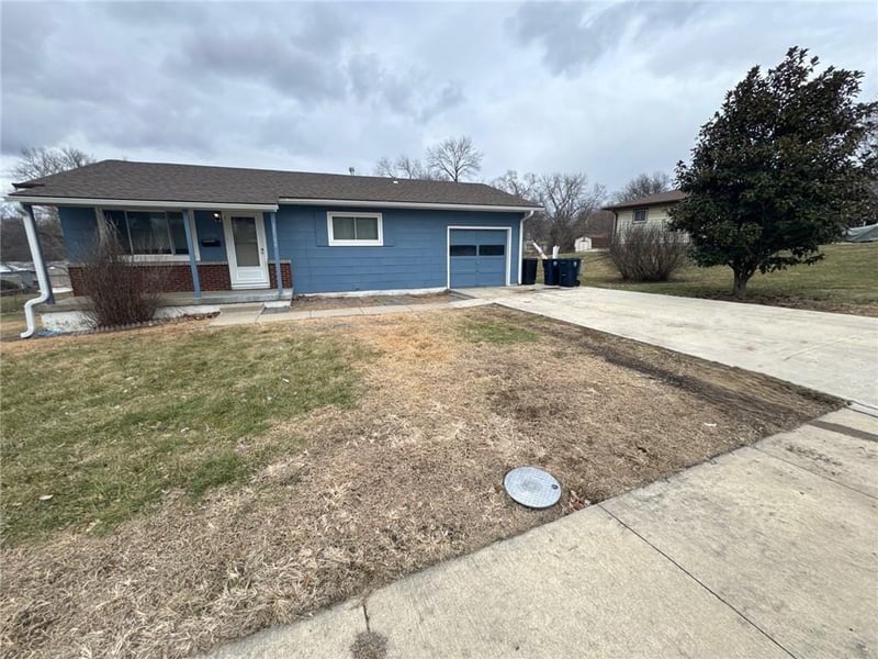 11508 51st St, Kansas City, MO 64133