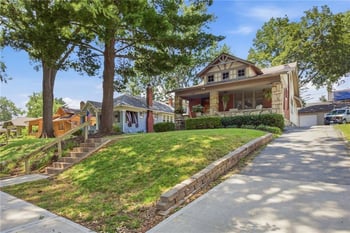 6412 Mcgee St, Kansas City, MO 64113