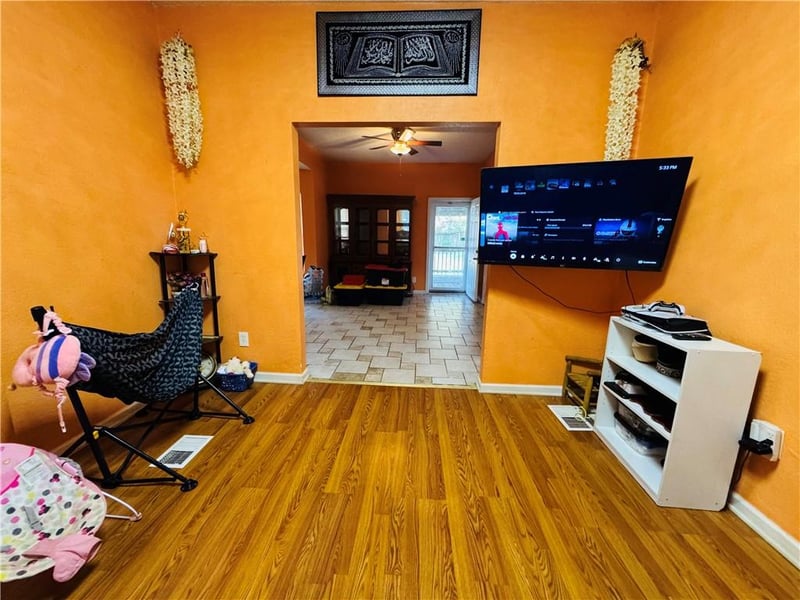 3617 Garner Ave, Kansas City, MO 64124