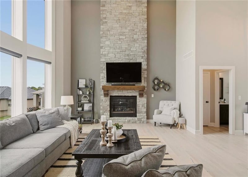 9784 Houston St, Lenexa, KS 66227