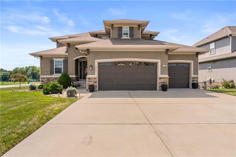 2634 River Trail Rd, Lee's Summit, MO 64082