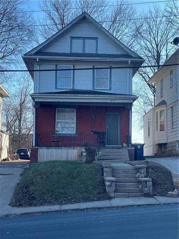 3907 9th St, Kansas City, MO 64127