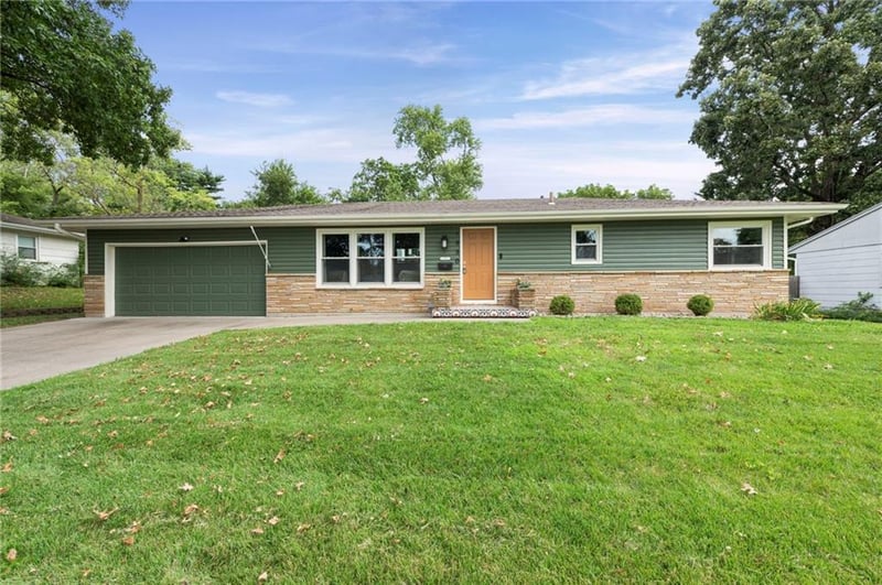 1630 NE 48th Ter, Kansas City, MO 64118