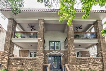 1813 W 41st St, Kansas City, MO 64111
