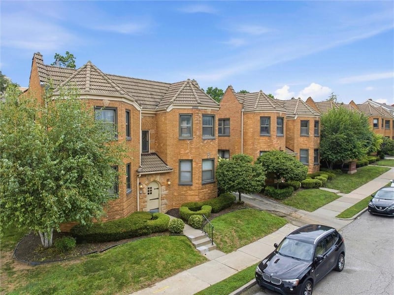4514 Broadway Blvd #2A, Kansas City, MO 64111