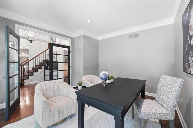 5303 NW 60th Ter, Kansas City, MO 64151