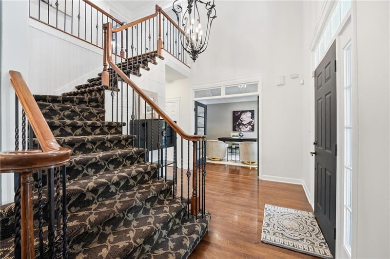 5303 NW 60th Ter, Kansas City, MO 64151
