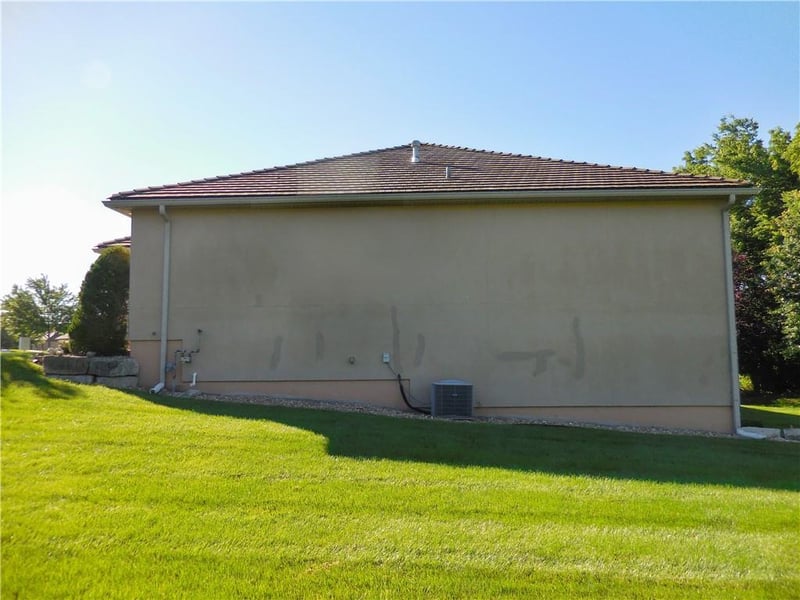4102 Chapel Manor Ct, Lee's Summit, MO 64064