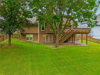 7508 N Palmer Ave, Kansas City, MO 64158
