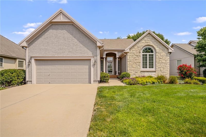 11730 144th Ter, Olathe, KS 66062