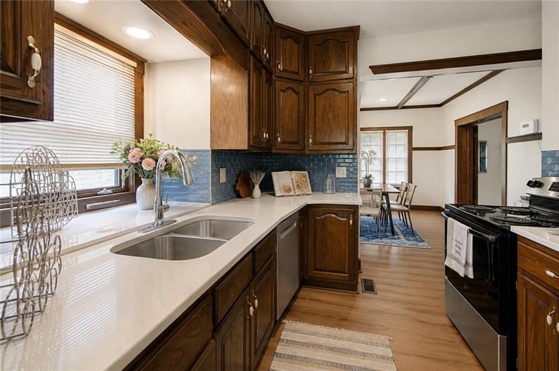 1315 E 75 St, Kansas City, MO 64131