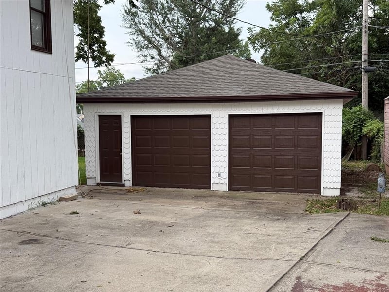 1315 E 75 St, Kansas City, MO 64131