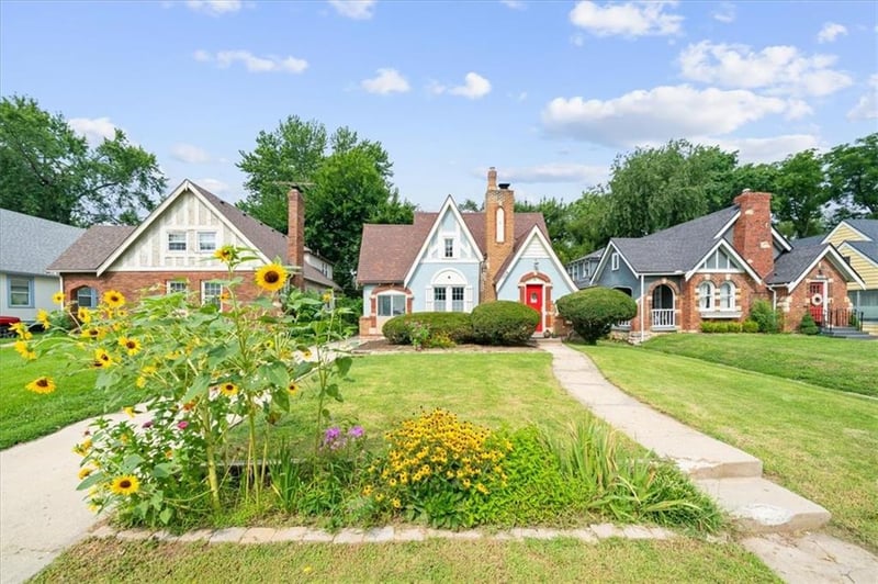 7214 Highland Ave, Kansas City, MO 64131
