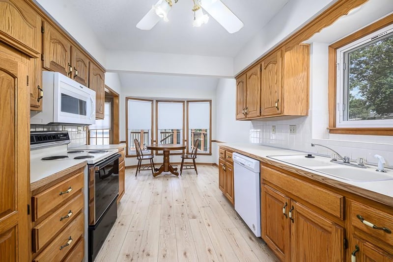 2830 N 102nd St, Kansas City, KS 66109