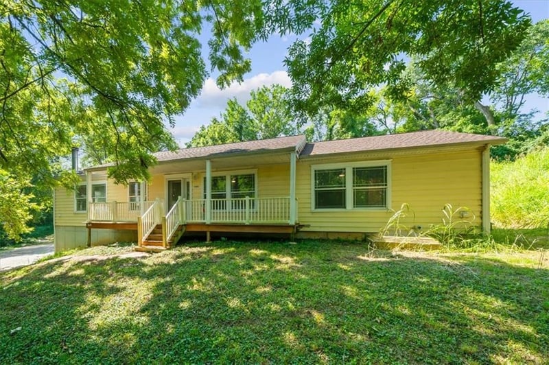 7941 Parkview Ave, Kansas City, KS 66109