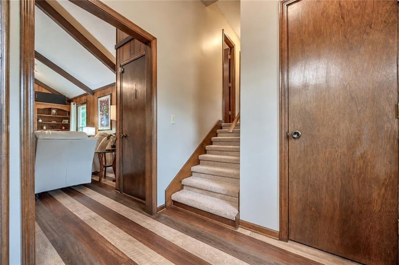 11917 49th Ter, Shawnee, KS 66216