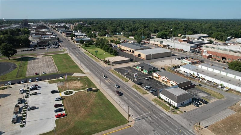 1317 N Broadway St, Pittsburg, KS 66762