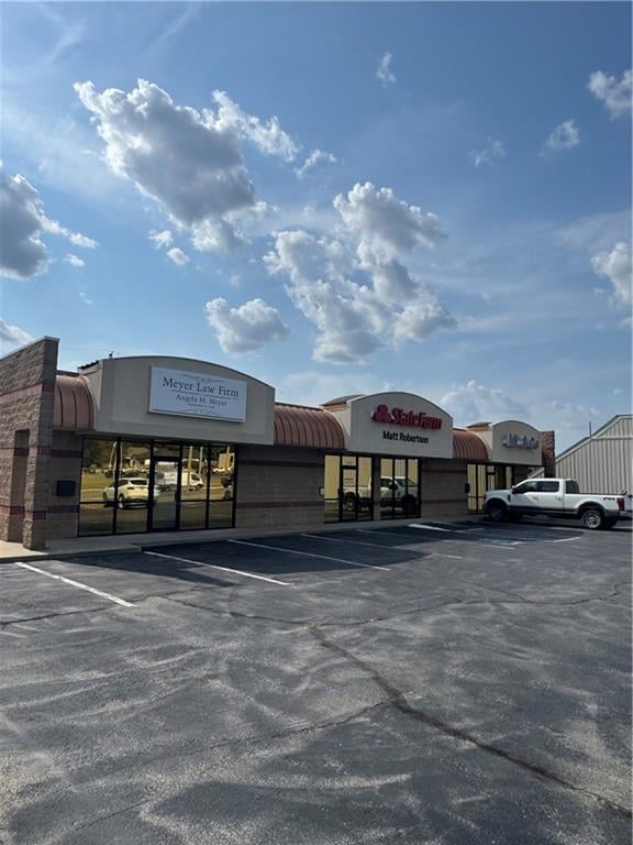 1317 N Broadway St, Pittsburg, KS 66762