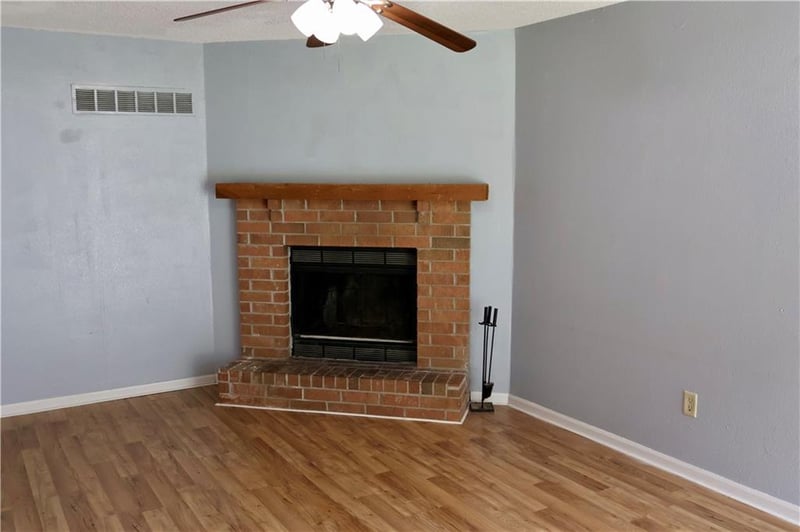 700 B Cedar Dr, Warrensburg, MO 64093