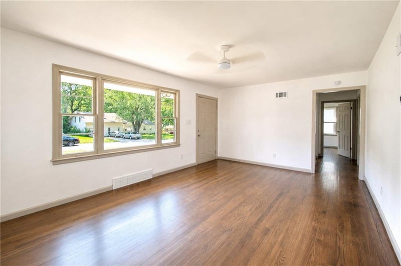 5306 Garfield Ave, Kansas City, MO 64118