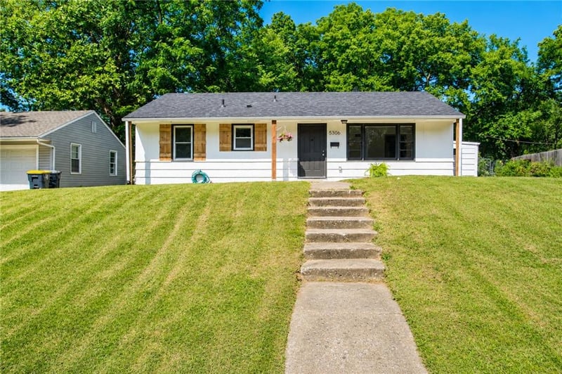 5306 Garfield Ave, Kansas City, MO 64118