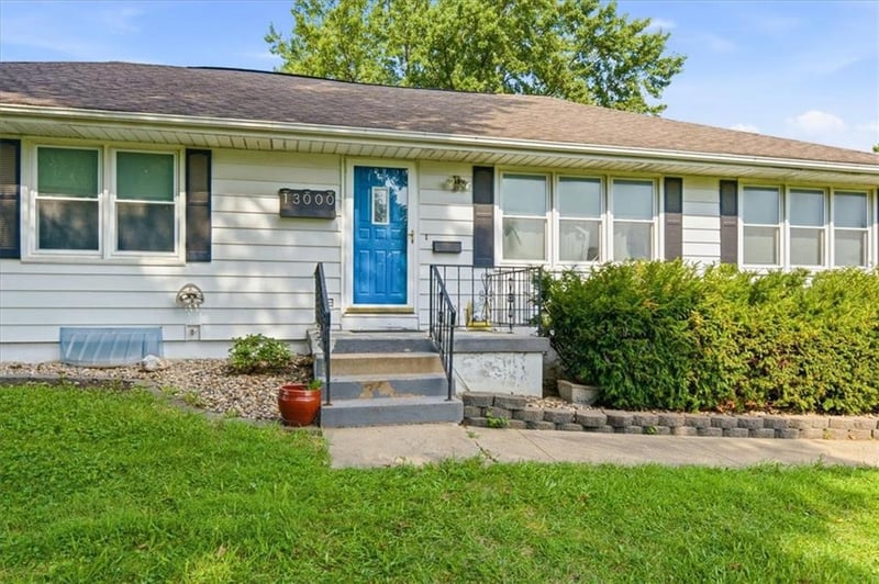 13000 E Byars Rd, Grandview, MO 64030