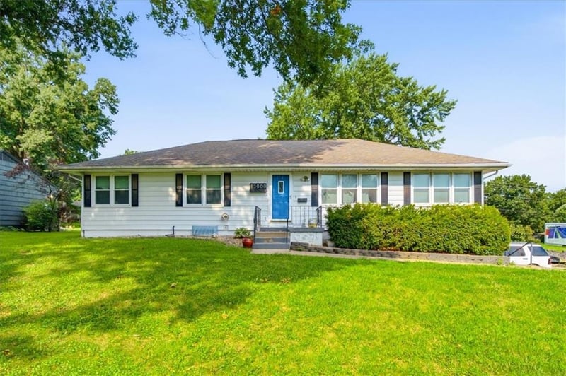 13000 E Byars Rd, Grandview, MO 64030