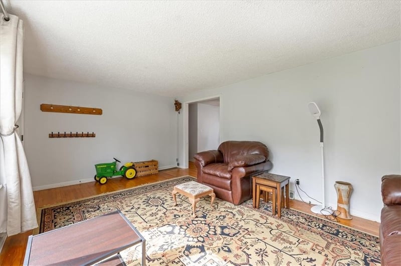 6322 Lowell Ave, Merriam, KS 66202