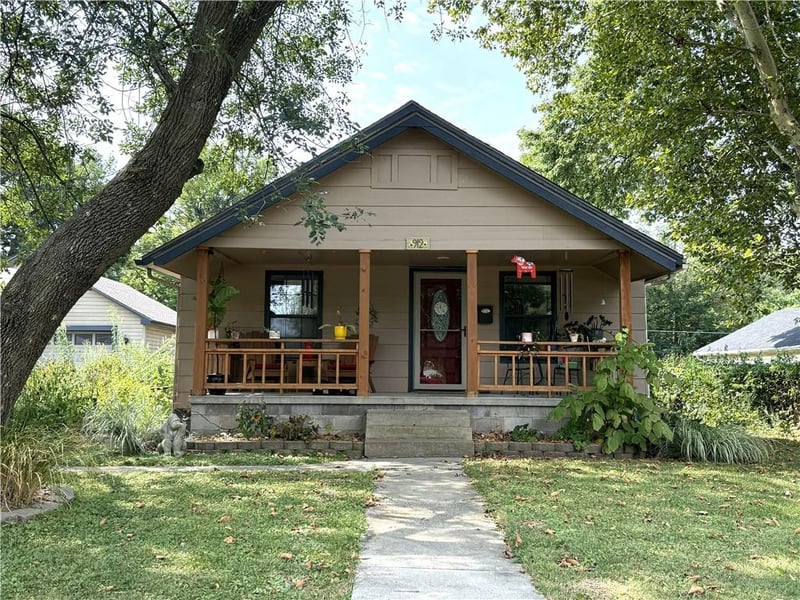 912 10th St, Pittsburg, KS 66762