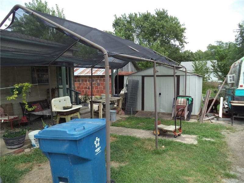 106 Franklin St, Elk City, KS 67301