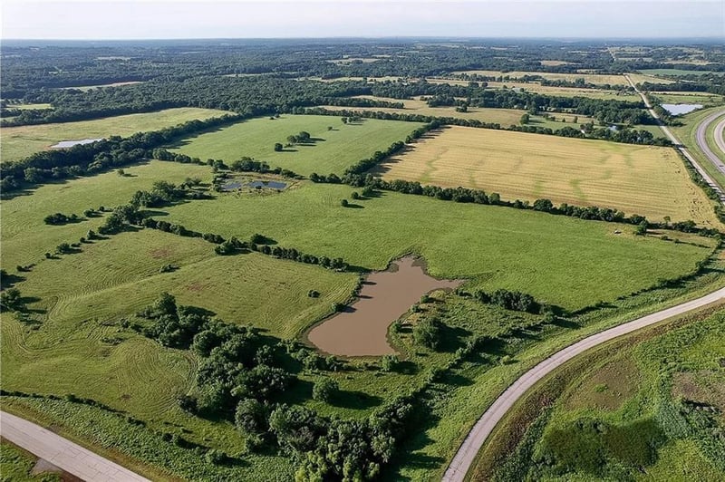 00000 Underhill Rd, Pleasanton, KS 66075