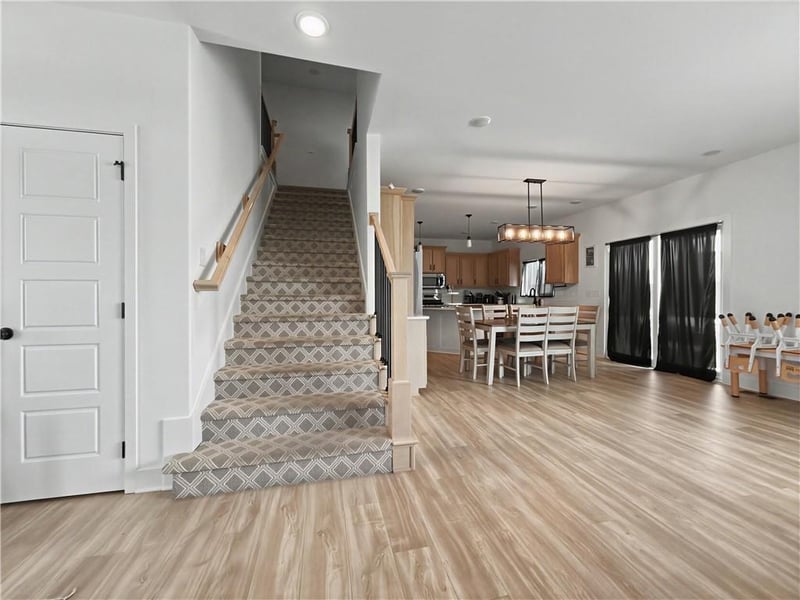 416 Nelson Dr, Blue Springs, MO 64014