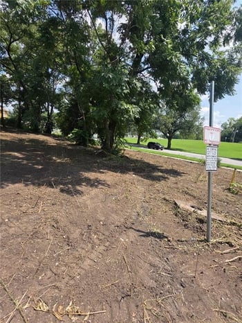 3025 Denver Ave, Kansas City, MO 64128