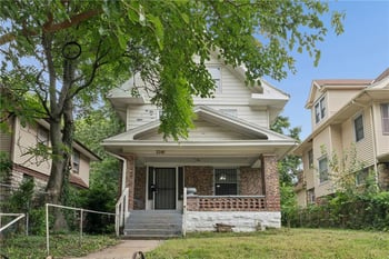 3341 Agnes Ave, Kansas City, MO 64128
