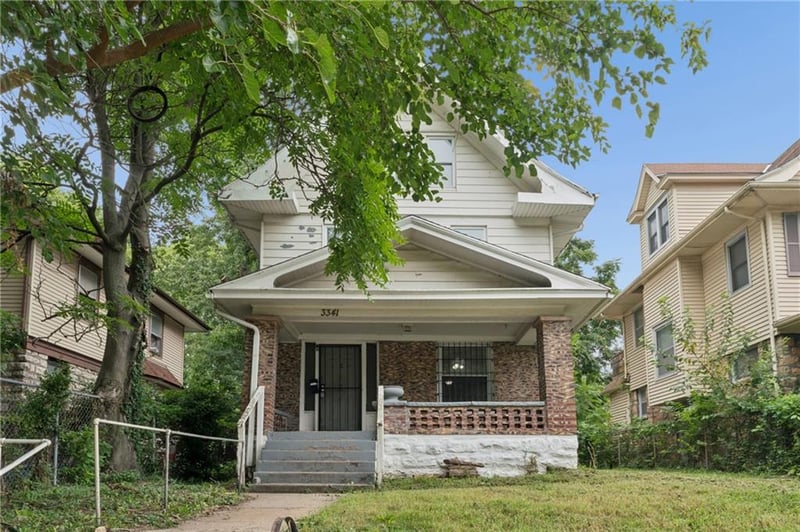 3341 Agnes Ave, Kansas City, MO 64128