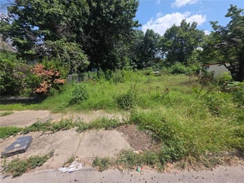 3023 Denver Ave, Kansas City, MO 64128