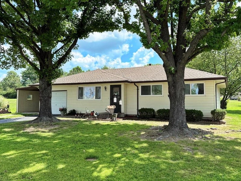 417 Belisle St, El Dorado Springs, MO 64744
