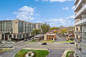 4545 Wornall Rd #310, Kansas City, MO 64111