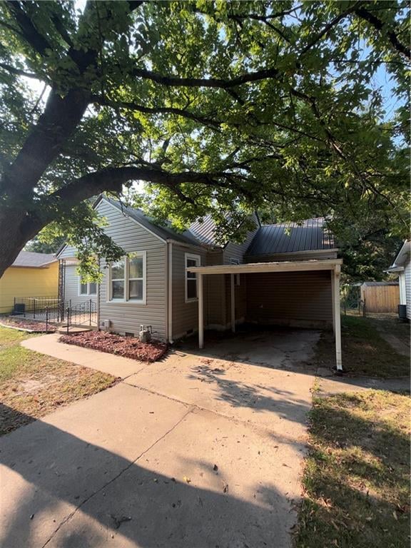 3132 Grand Ave, Parsons, KS 67357