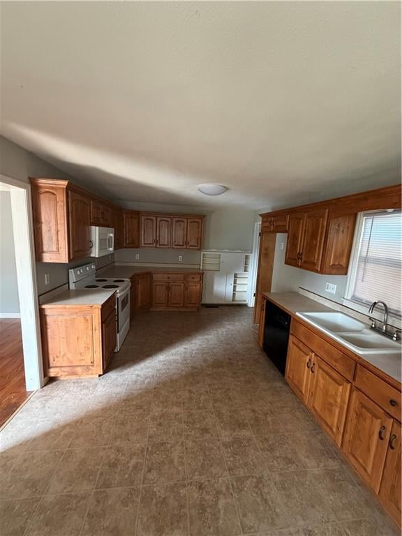 3132 Grand Ave, Parsons, KS 67357
