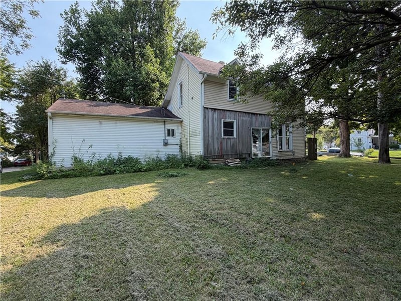 419 Buchanan St, Maryville, MO 64468