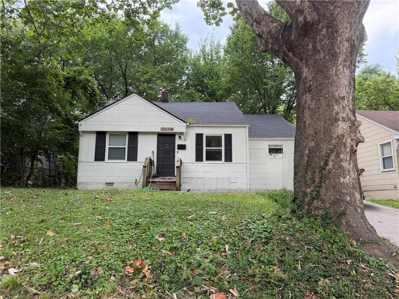 7118 Highland Ave, Kansas City, MO 64131