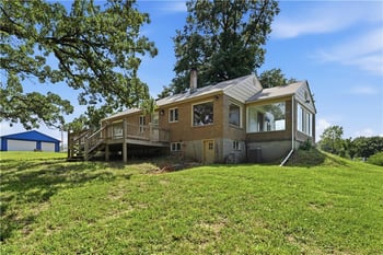 10907 E 87th St, Kansas City, MO 64138