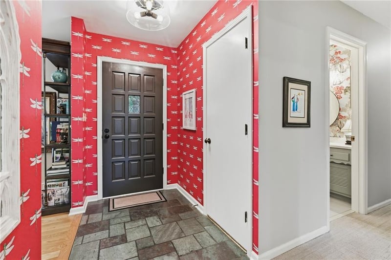 9970 Marty St, Overland Park, KS 66212