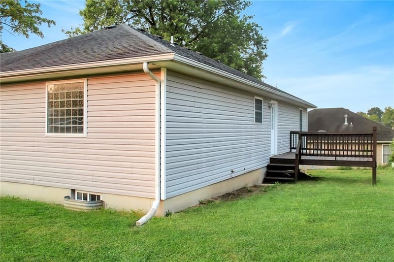2900 Oak St, Higginsville, MO 64037