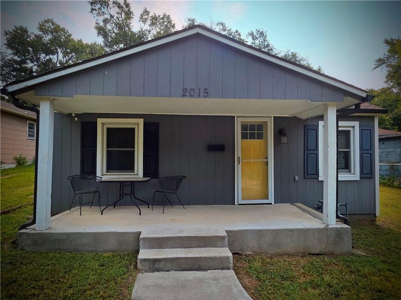 2015 Ash Ave, Independence, MO 64052