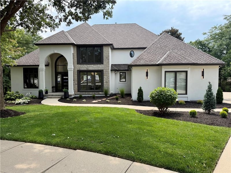 14104 Belinder St, Leawood, KS 66224